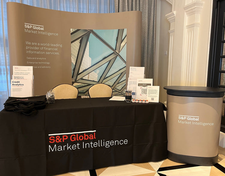 Backdrop: World Leading Provider (Beige)